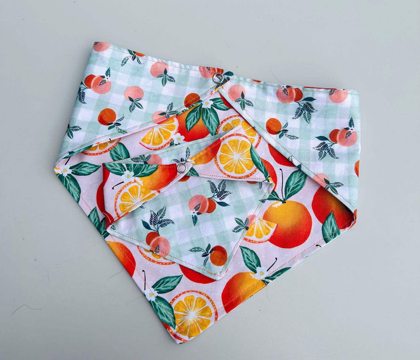 Citrus squeeze snap-on